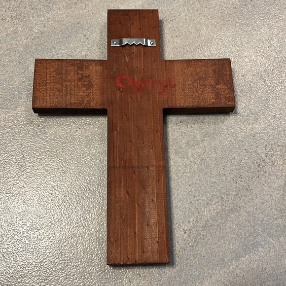 Wall cross - Picture 2 of 2